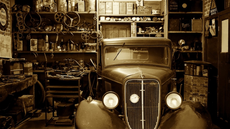 vitrine-CAGNES SUR MER-min_antique_auto_automobile_automotive_car_classic_equipment_fix-1169797